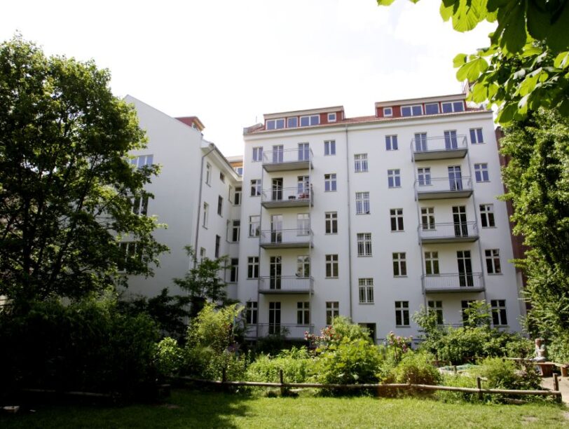 MULACKSTR. 11, 10119 BERLIN